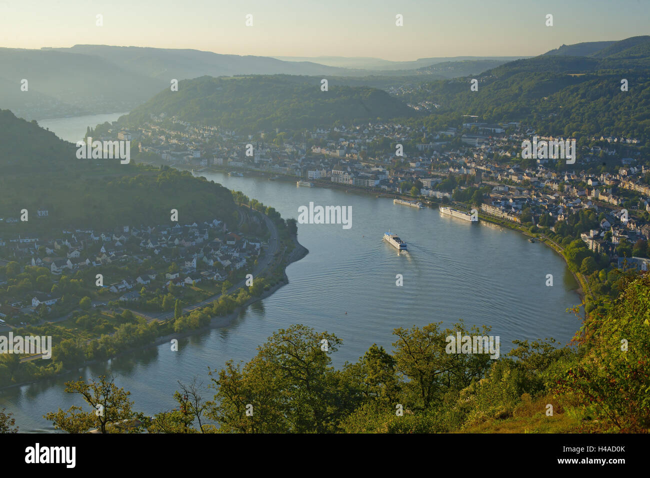 Germany, the Rhine, Rhineland-Palatinate, Boppard, Rhine river loop, morning fog, Stock Photo