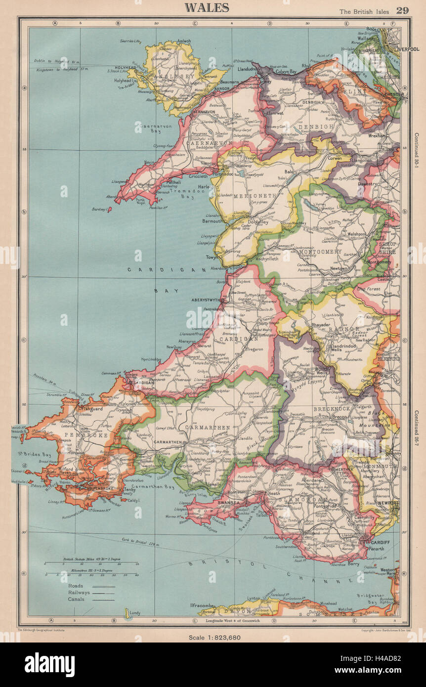 WALES showing counties. BARTHOLOMEW 1944 old vintage map plan chart Stock Photo