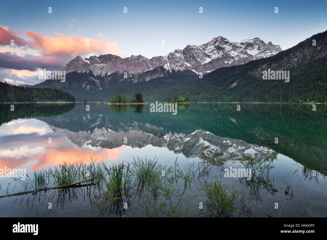 Germany, Bavaria, 'Eibsee' (lake), mountains, Stock Photo