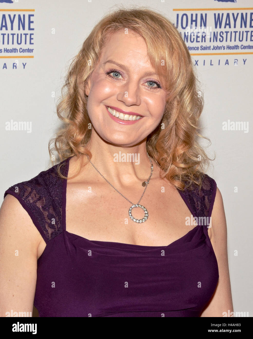 Eileen Grubba attends the John Wayne Cancer Institute's 31st Annual
