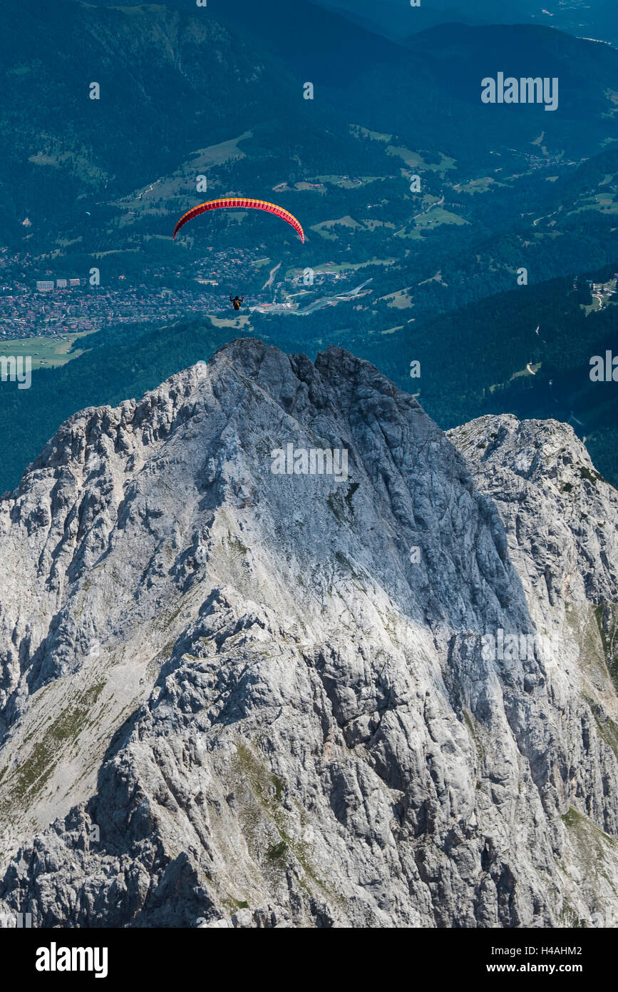 Paraglider above Waxenstein, Höllental, aerial picture, paragliding, Paragilder, Germany, Bavaria, Upper Bavaria, Bavarian Alps, Werdenfelser Land, Garmisch-Partenkirchen Stock Photo