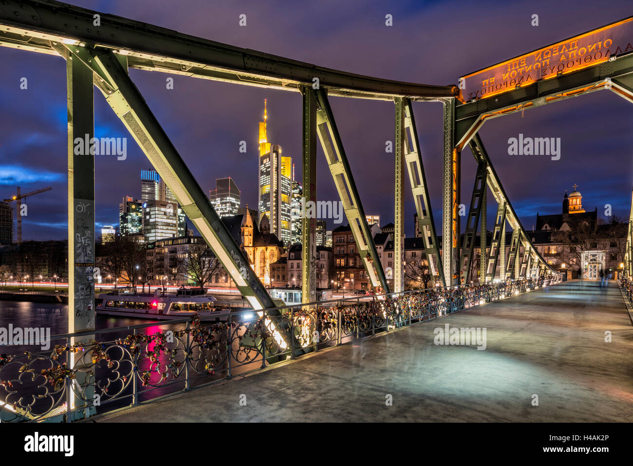 Frankfurt on the Main, Hesse, Germany, Eiserner Steg with view at the financial district and the city centre. Stock Photo