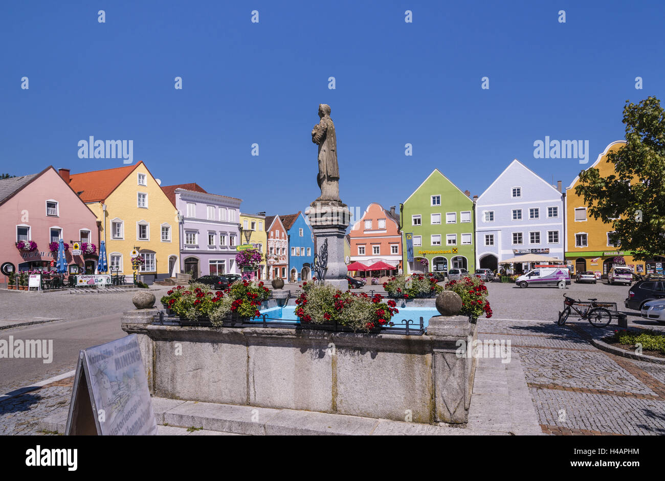 Austria, Upper Austria, Innviertel, Obernberg on the Inn, marketplace, rococo facade, Stock Photo