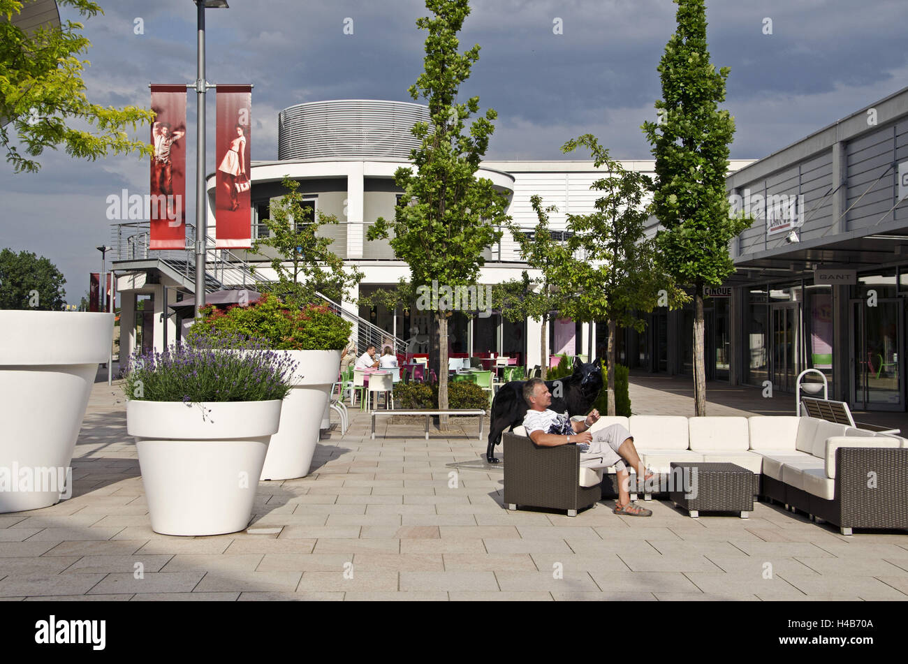 Shopping outlet germany hi-res stock photography and images - Alamy