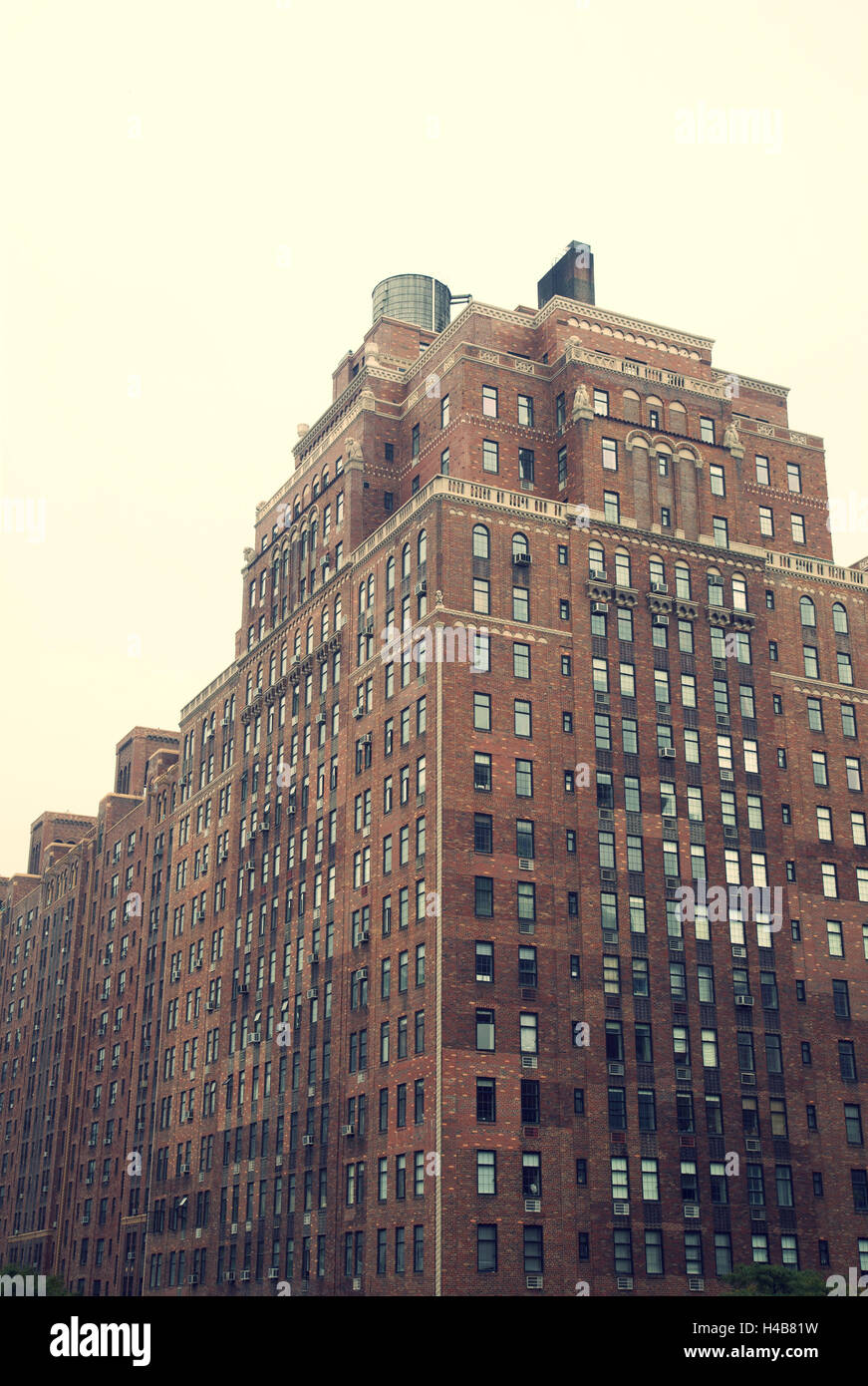 New york apartment life hi-res stock photography and images - Alamy
