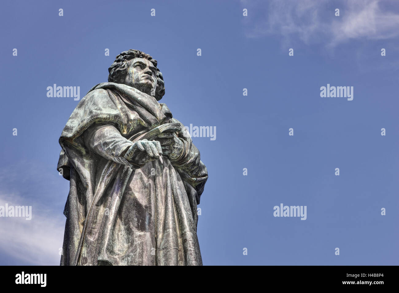 Germany, North Rhine-Westphalia, Bonn, Beethoven monument, statue, sky, Stock Photo