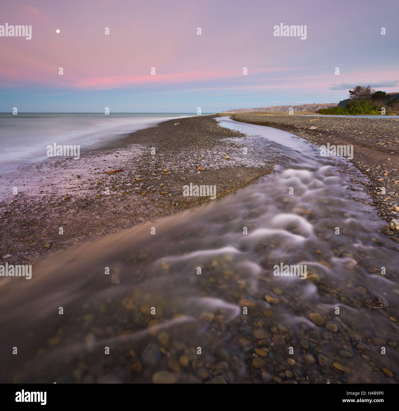 Maraetotara River mouth in the south Pacific, Te Awanga, Hastings