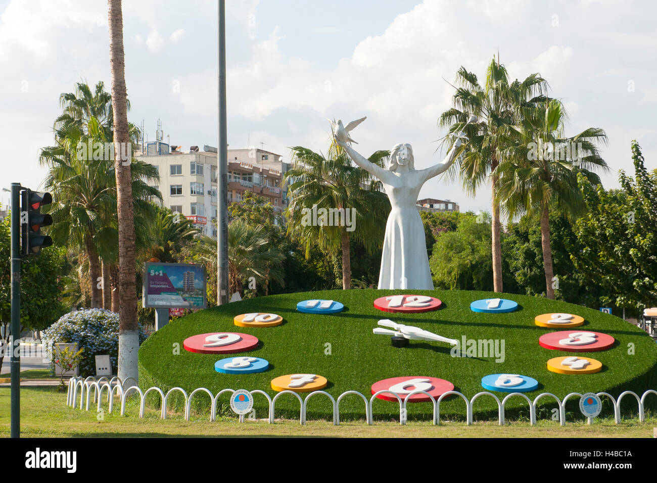 Turkey, Mersin, roundabout in the Ismet Inn boulevard by height of the Atatürk park Stock Photo