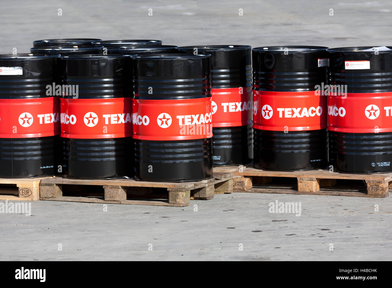 Texaco barrels Stock Photo Alamy