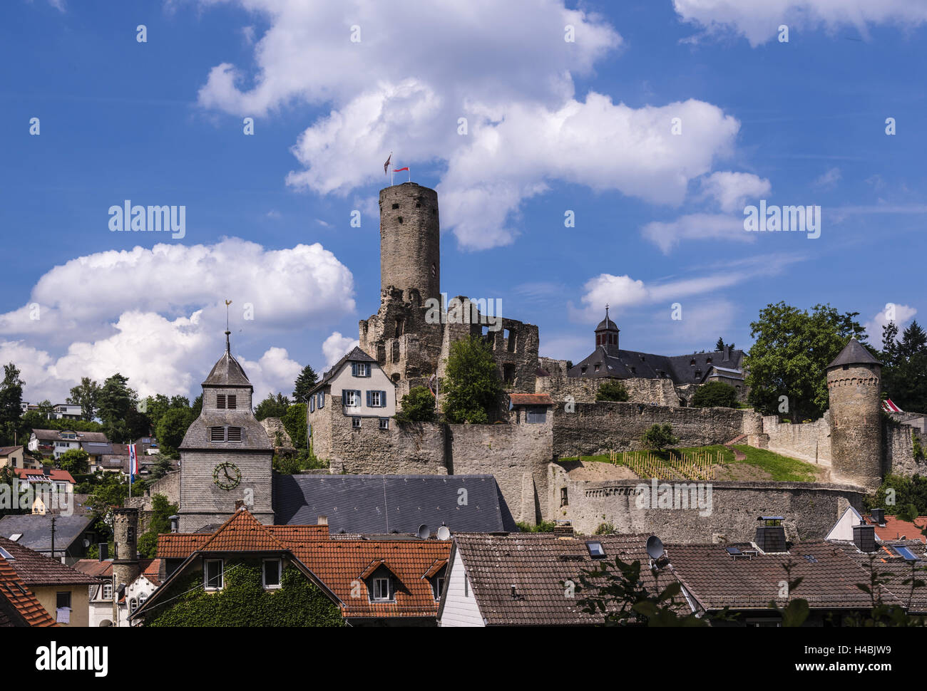 Germany, Hessen, Taunus, Eppstein, Old Town with castle Eppstein, Stock Photo