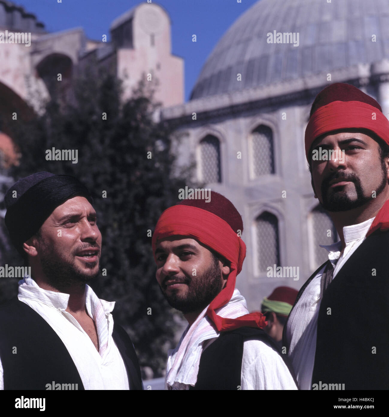 Turkey, Istanbul, men in traditional clothes Stock Photo Alamy