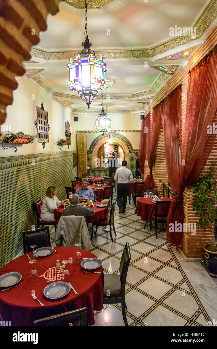 moroccan restaurant' hi-res stock photography and images - Alamy