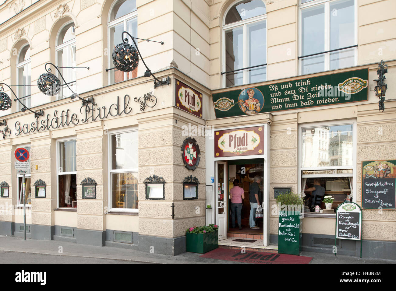 Austria, Vienna 1, restaurant Pfudl, Bäckerstrasse 22 Stock Photo