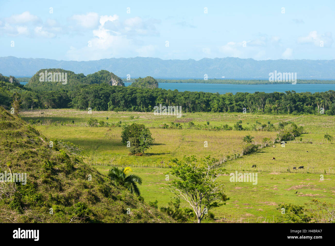 The Dominican Republic, the east, Sabana de la Mar, view of the hotel of Paraiso Cano Hondo about the national park batch to Haitises and the bay of Samana to the peninsula Samana Stock Photo