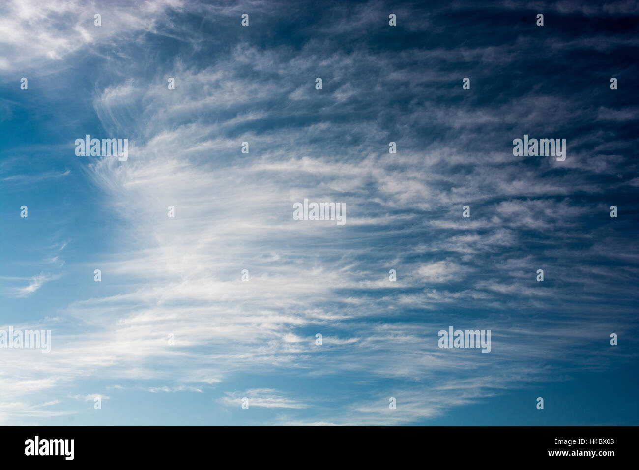 Beautiful white clouds on a sunny day Stock Photo - Alamy