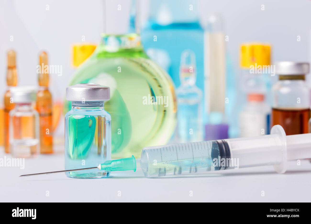 syringe with ampules of drugs Stock Photo Alamy