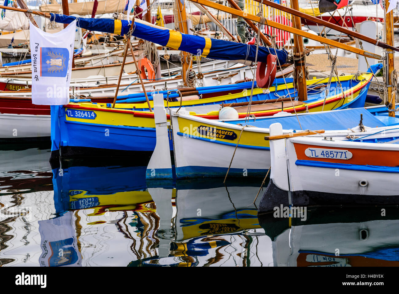 France, Provence, Var, Sanary-sur-Mer, harbour Stock Photo - Alamy