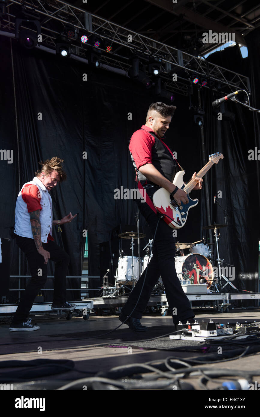 Ian D'Sa and Benjamin Kowalewicz of Billy Talent performs at Riot Fest at the National Complex September 2, 2016 in Denver, Colorado Stock Photo