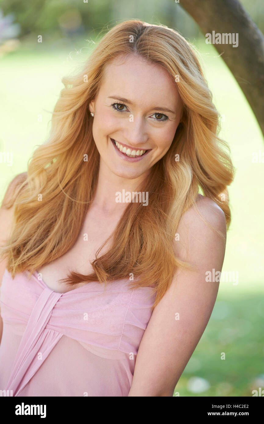 Portrait head hi-res stock photography and images - Alamy