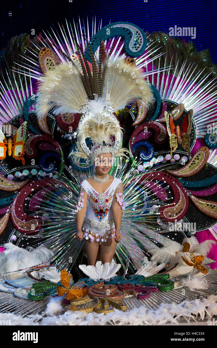 Carnival queen competition hi-res stock photography and images - Alamy