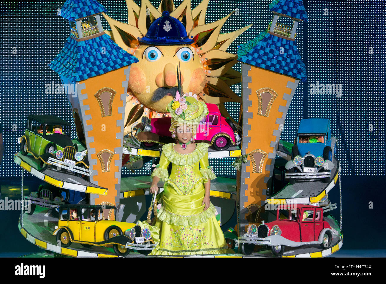Carnival queen competition hi-res stock photography and images - Alamy