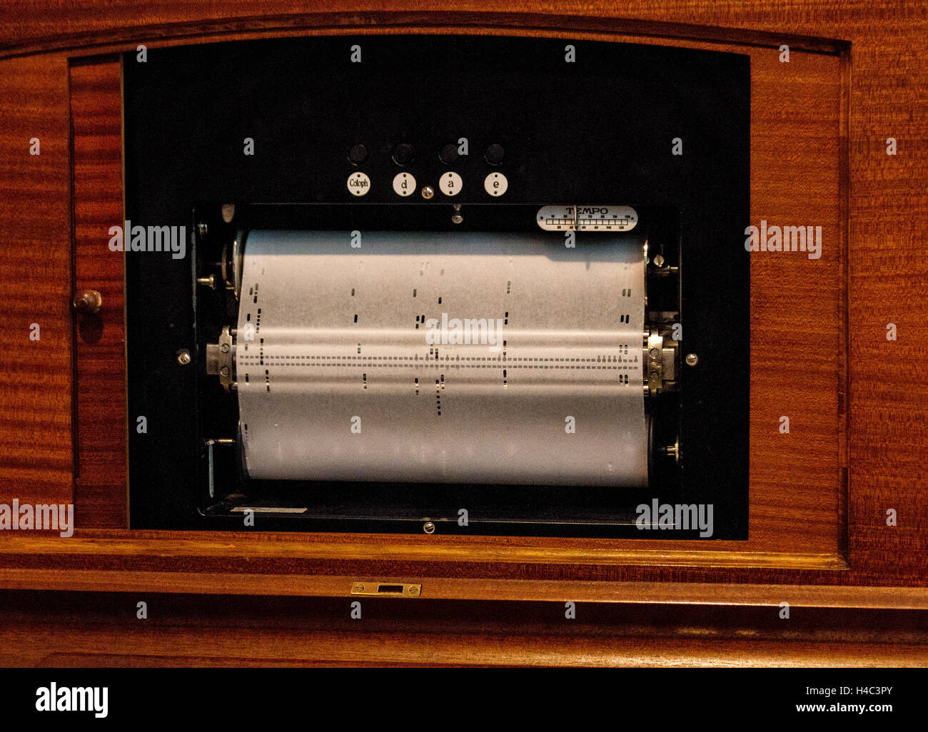 Paino roll, tracker bar, Siegfried's Mechanical Musical Instrument