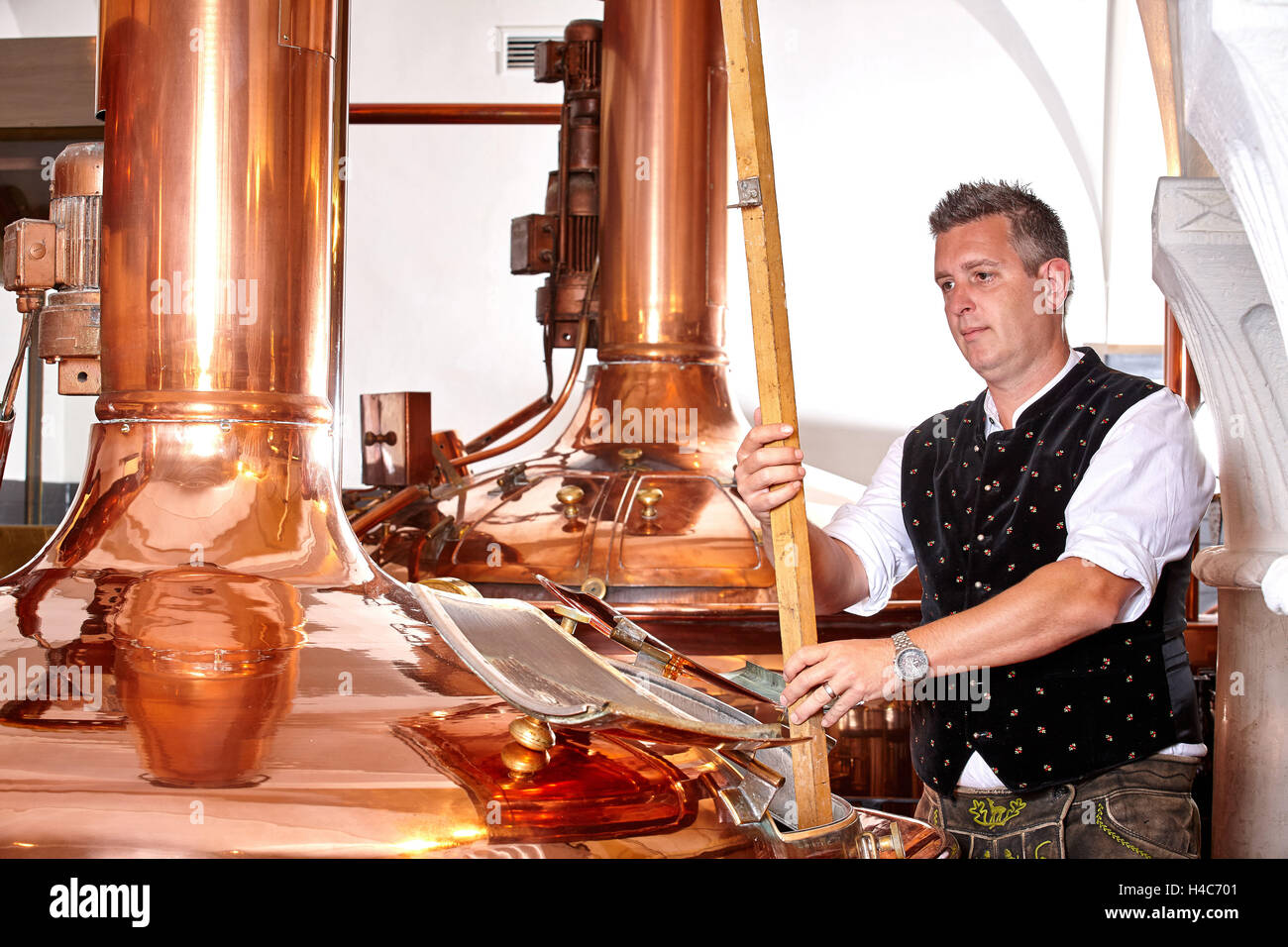 Brewery, master brewer Stock Photo Alamy