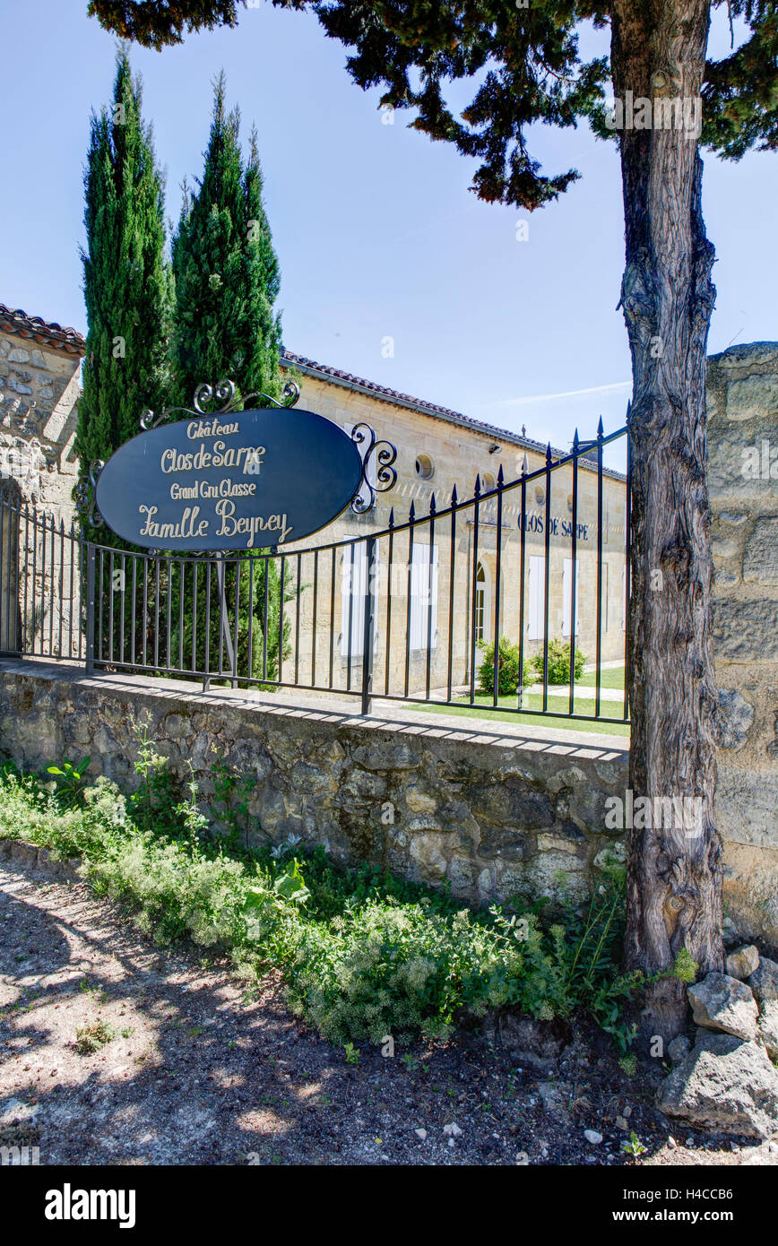 Château shell Sarpe, open-air museum, vineyard, Saint-Émilion ...