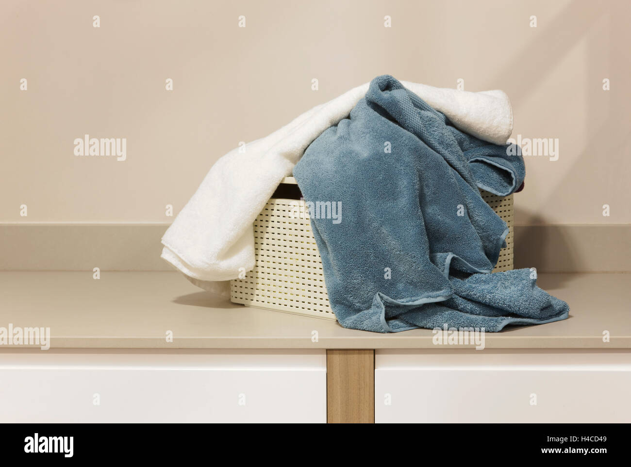 Dirty towels hires stock photography and images Alamy