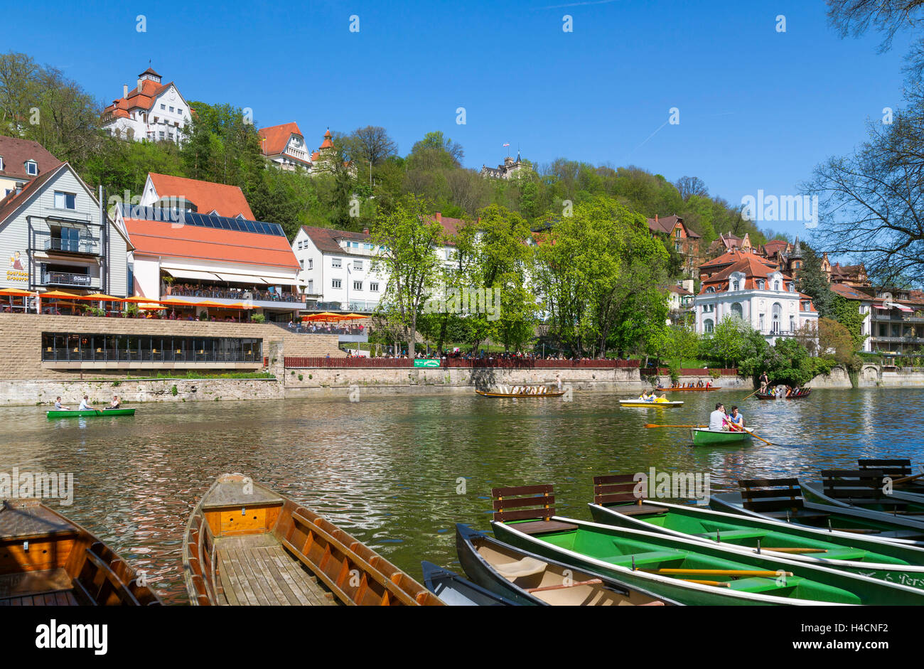 Germany, Baden-Wurttemberg, Tübingen, punt boats, boots drive on the Neckar in front of the restaurant Neckarmüller, Stock Photo