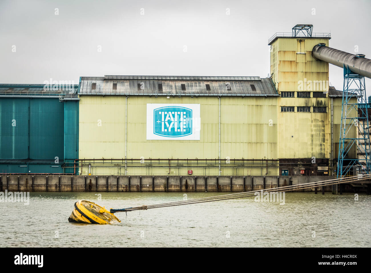 The Tate and Lyle sugar refinery factory in Silvertown near London City Airport, UK Stock Photo