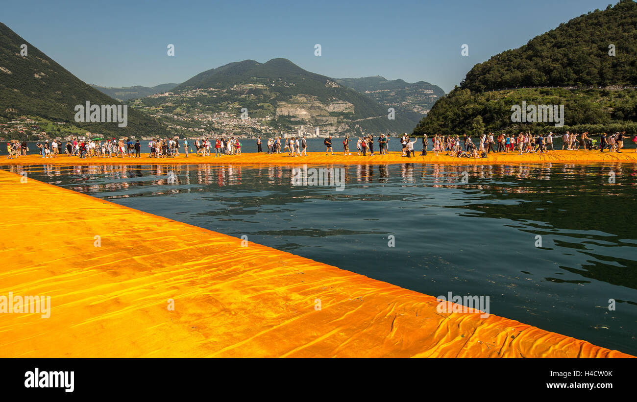 Lago d'Iseo, Floating pier Christ Stock Photo