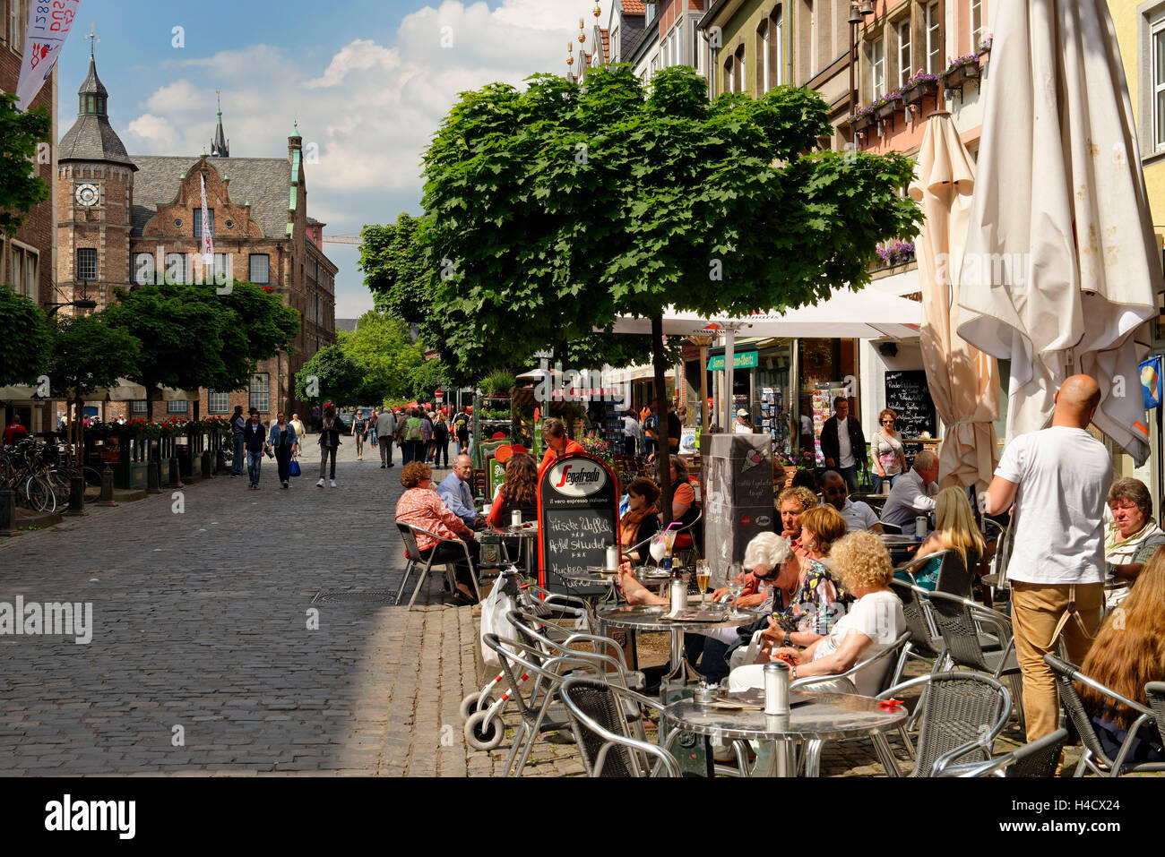 Restaurants old town dusseldorf germany hi-res stock photography and