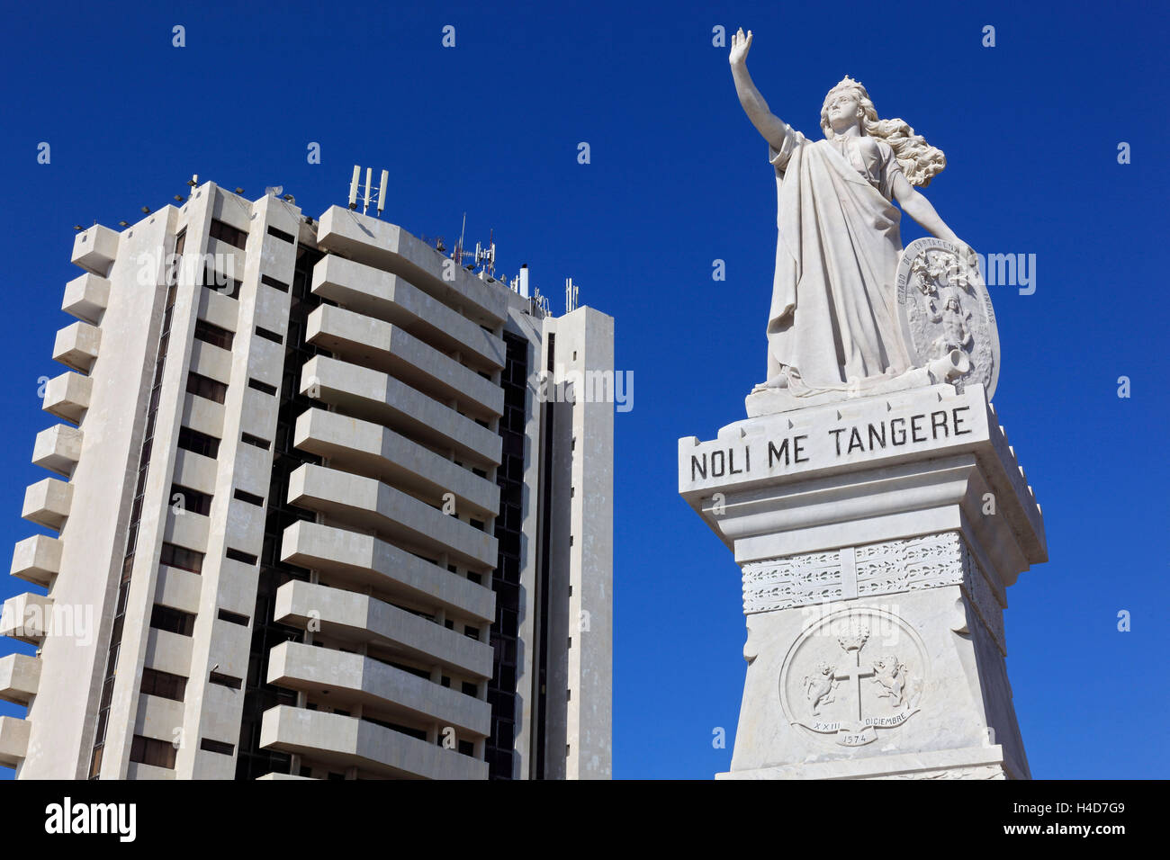 Republic Colombia, Departamento Bolivar, city Cartagena de Indias, statue, Noli me tangere, high rise, Camellon de off martires Stock Photo