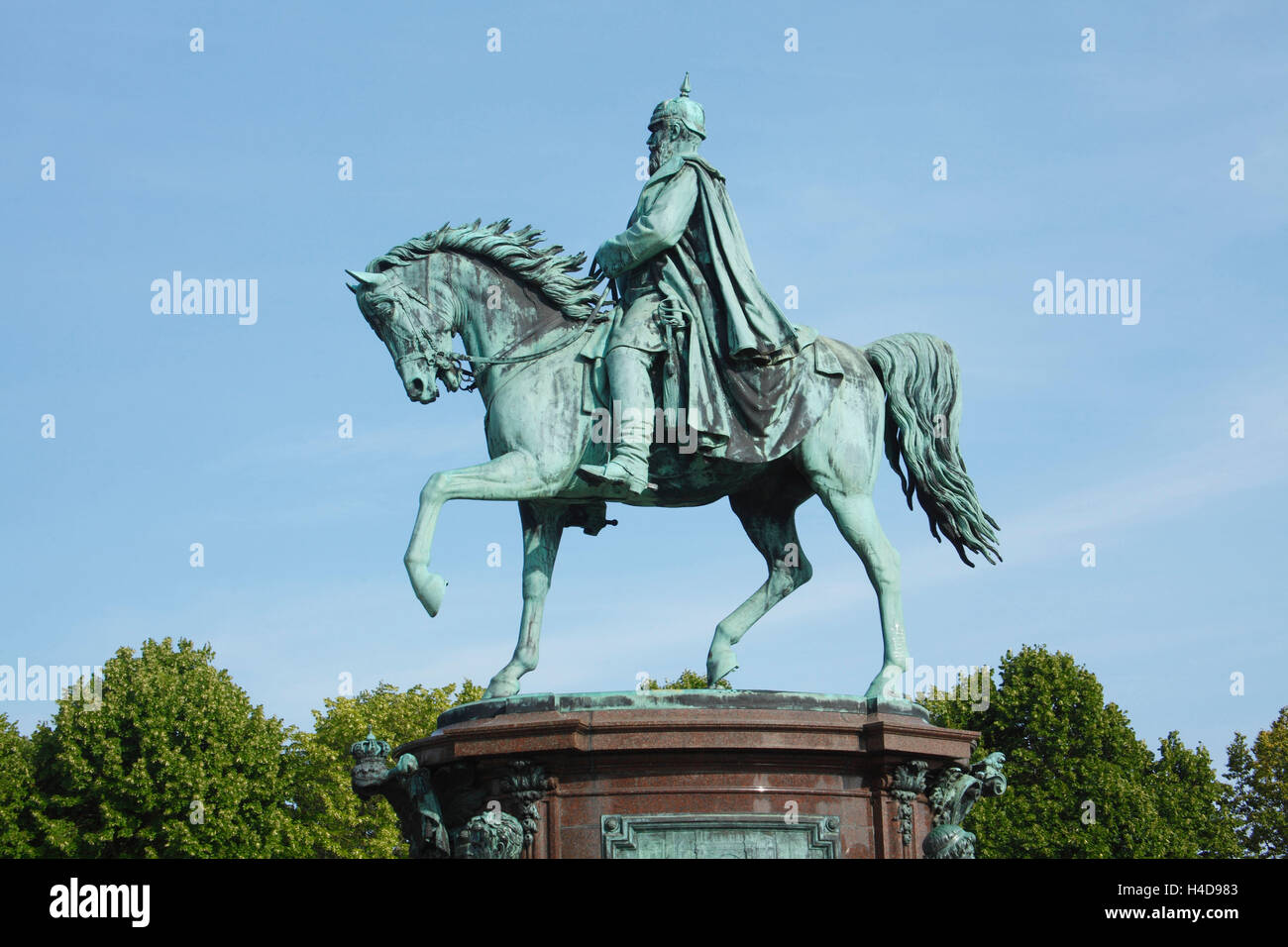Baroque equestrian statue Grand Duke Friedrich Franz II in the lock