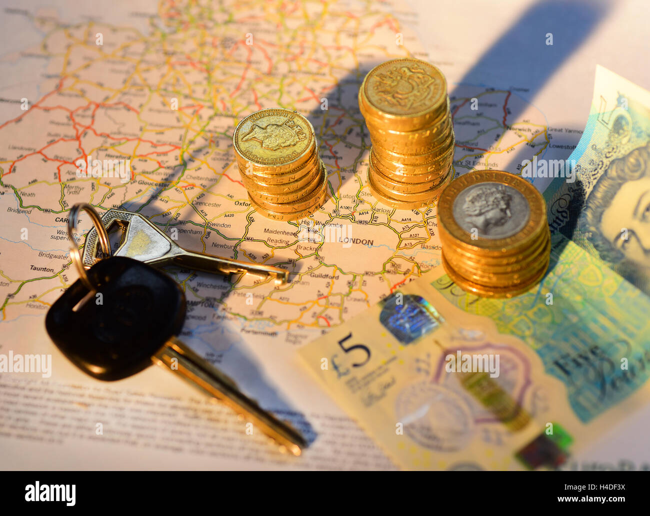 5 pound note uk hi-res stock photography and images - Alamy