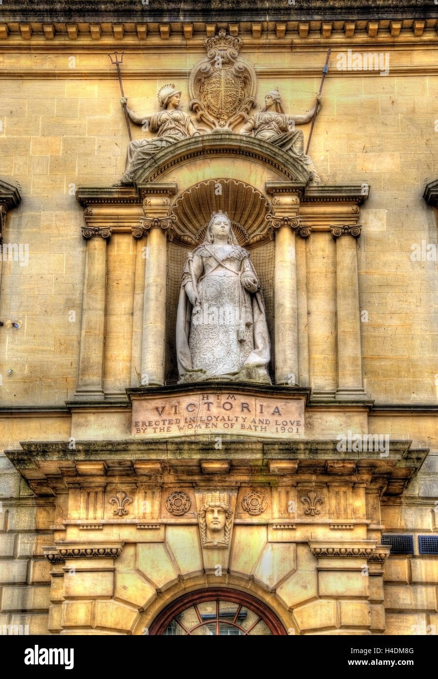 Statue of Queen Victoria in Bath town - England Stock Photo - Alamy