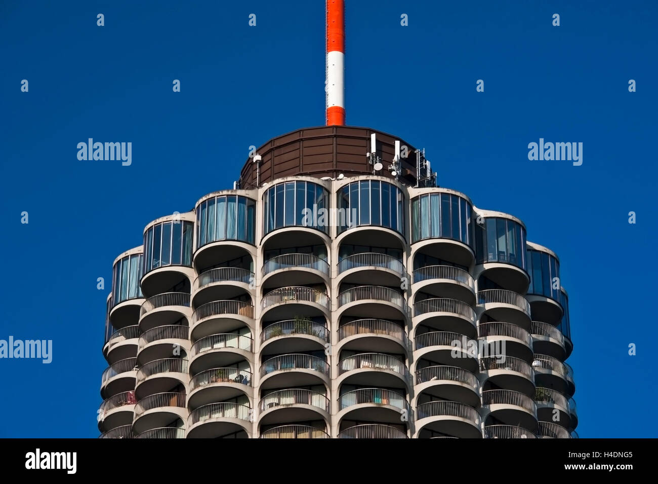 Honeycomb structure hi-res stock photography and images - Alamy