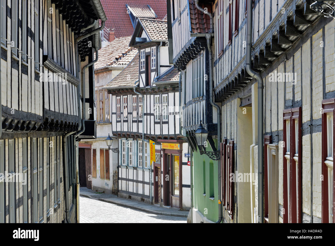 Germany, Saxony-Anhalt, Quedlinburg, historical Old Town, narrow lane with half-timbered houses, UNESCO world heritage Stock Photo