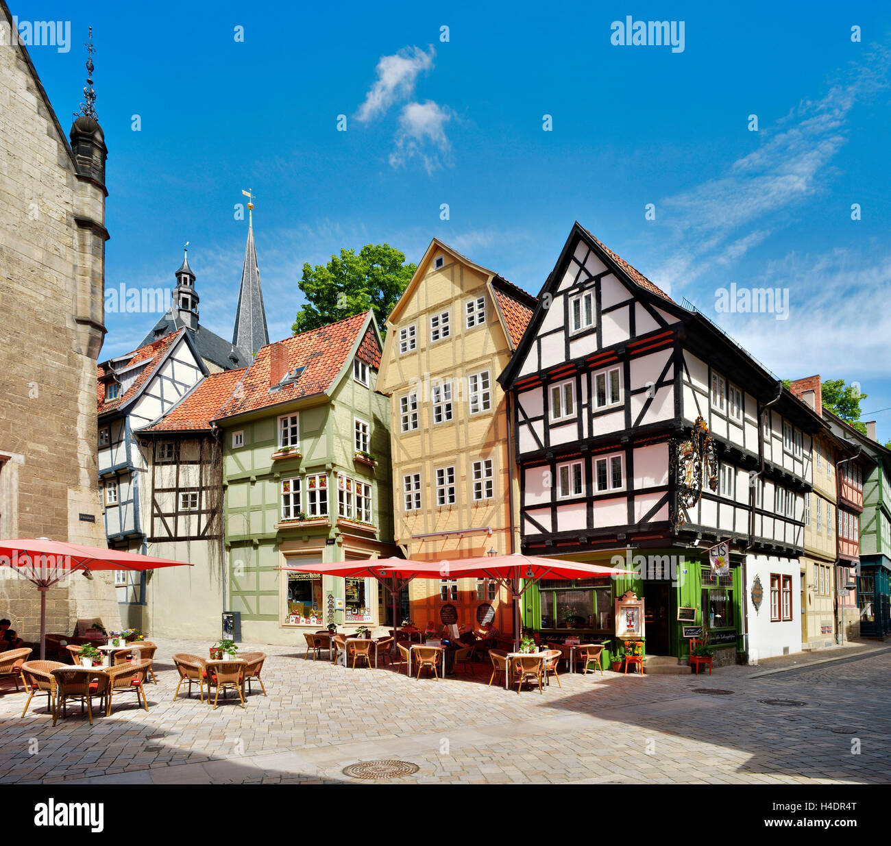 Germany, Saxony-Anhalt, Quedlinburg, oblique and winding half-timbered houses in the historical Old Town Stock Photo