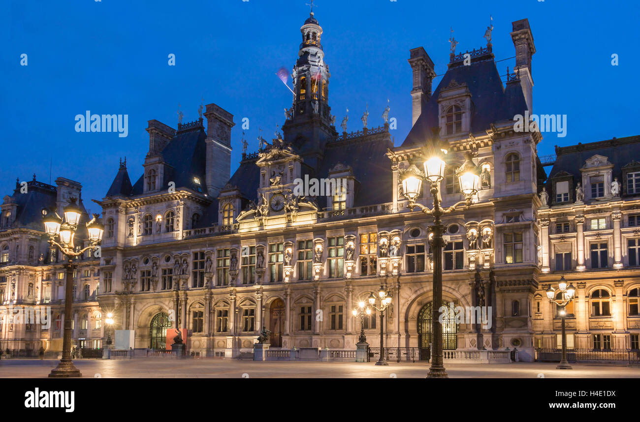 The town hall of Paris (Hotel de Ville) is the building housing the ...