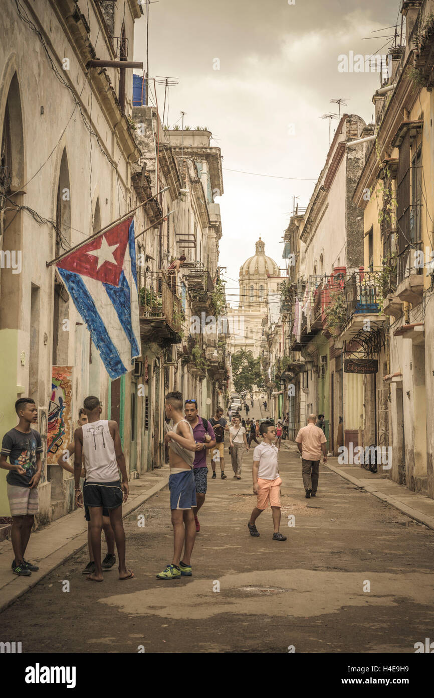 Streets in the old town of Havana, Habana Vieja, Cuba, the Greater Antilles, the Caribbean, Central America, America Stock Photo