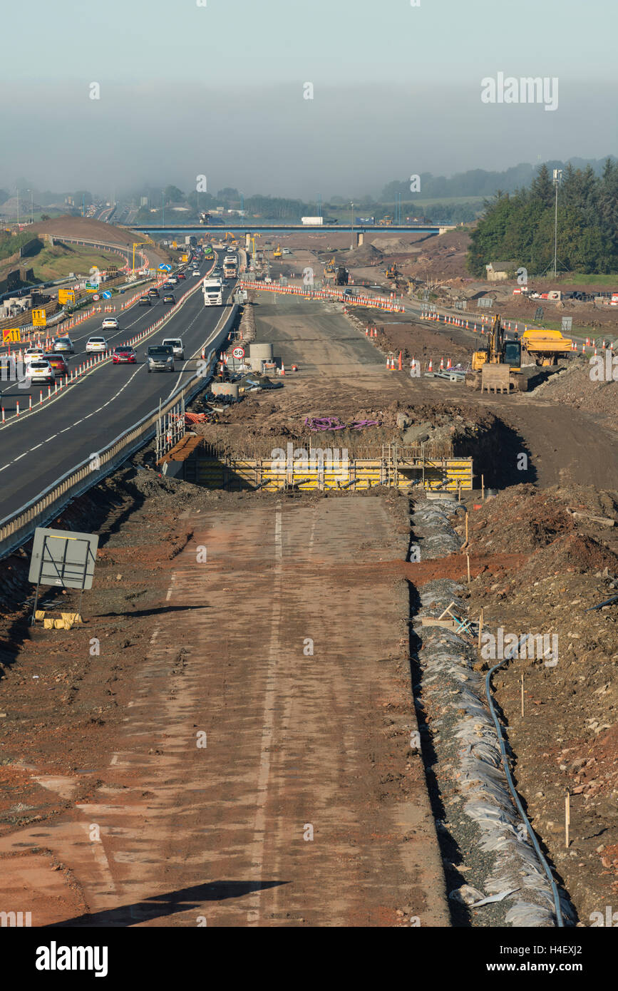 Motorway contraflow hi-res stock photography and images - Alamy