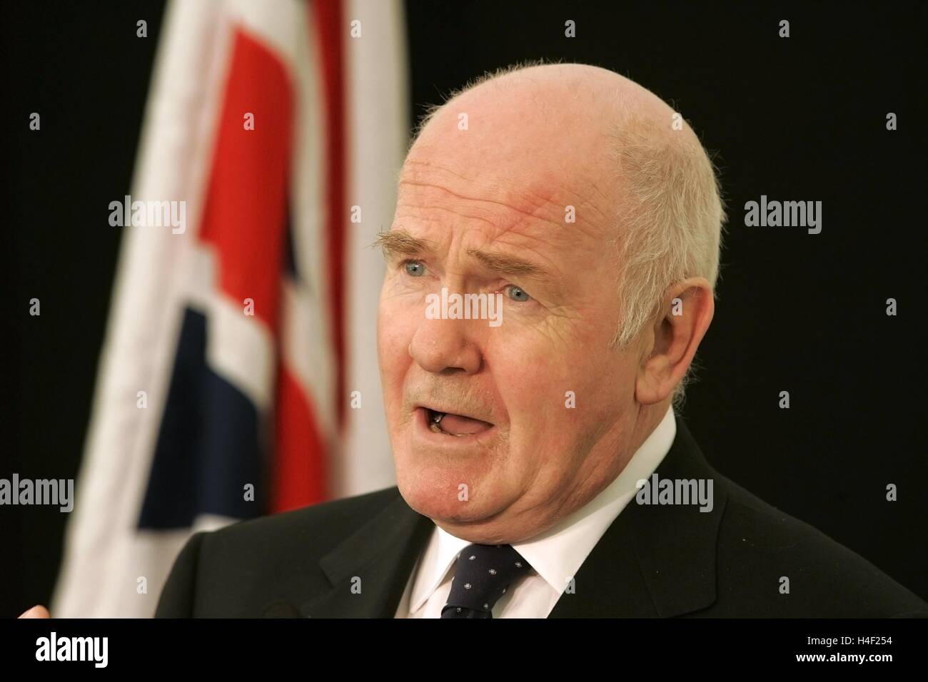 Labour Home Secretary John Reid, G6, Stratford, Ettington Park Stock Photo Alamy