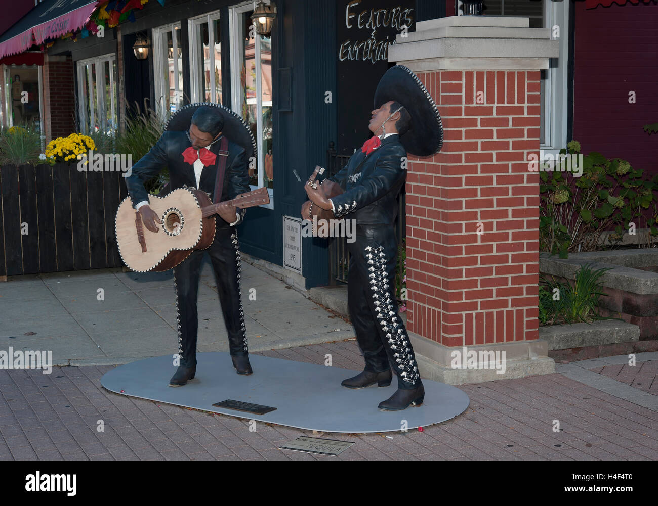 Seward Johnson bronze sculptures exhibited around the town of Crown