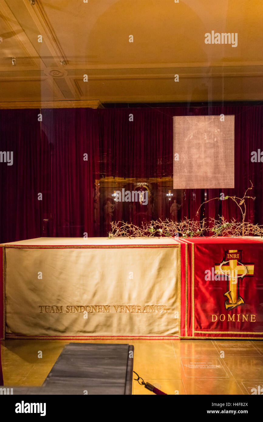 Chapel of the Holy Shroud, Cathedral interior, Turin, Piedmont, Italy Stock Photo