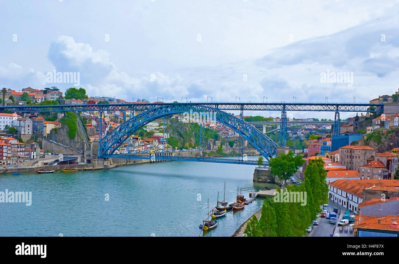 Two level bridge hi-res stock photography and images - Alamy