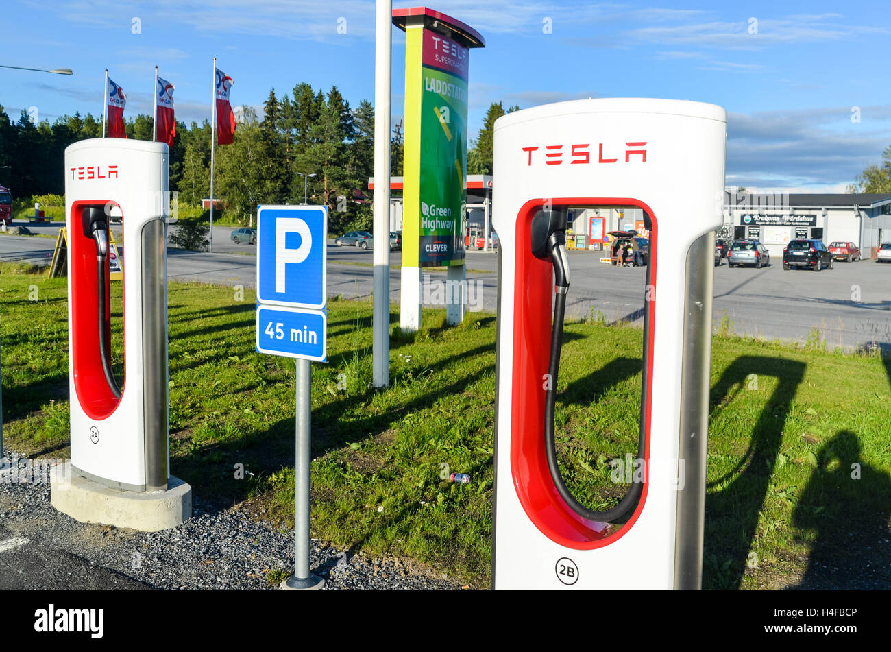 Tesla supercharger hires stock photography and images Alamy