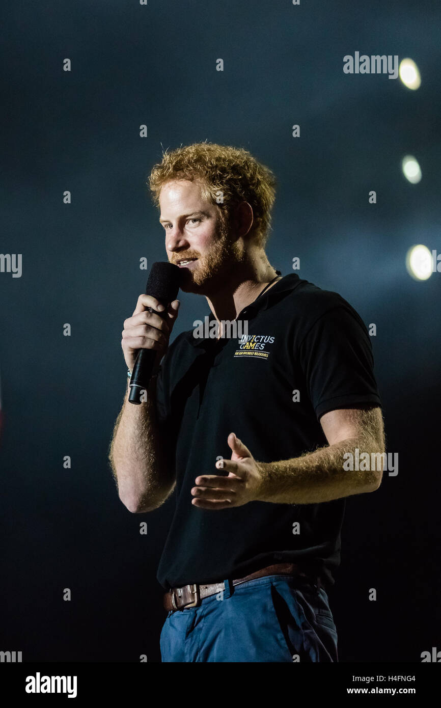 Prince Harry addresses the crowd at the Closing Ceremony for the Invictus Games on May 12, 2016 at the ESPN Wide World of Sports Complex in Orlando, Florida. Stock Photo