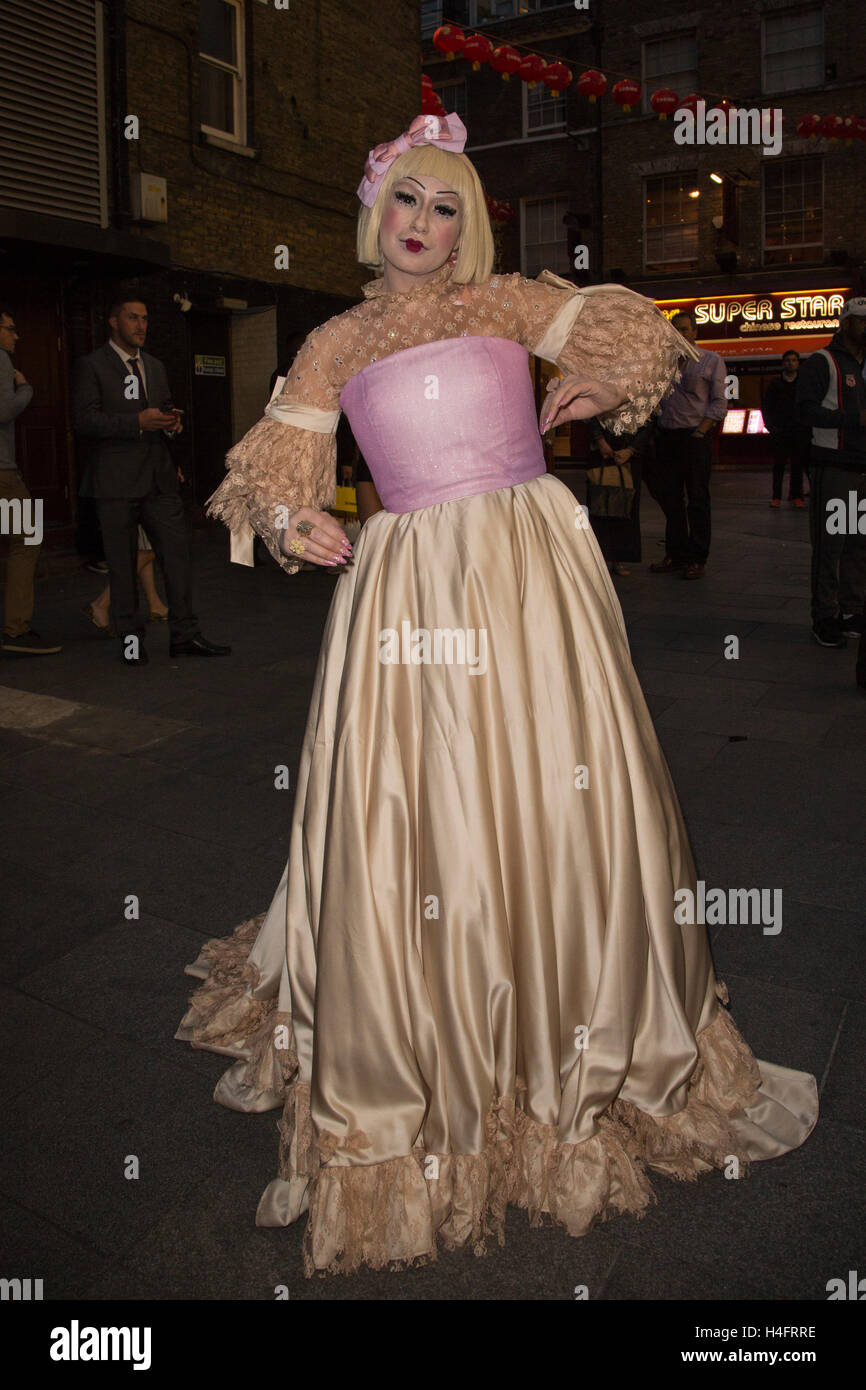 London, UK. 20 September 2016. X-Factor contestant Sada Vidoo. VIP Stock  Photo - Alamy